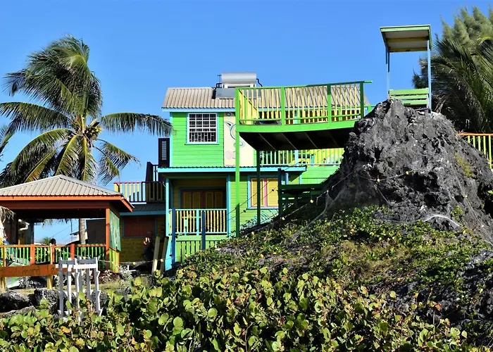 Coconut Walk Beach Apartment